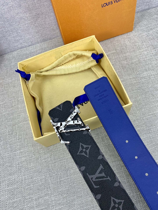 激安ルイヴィトンベルト着用イメージ